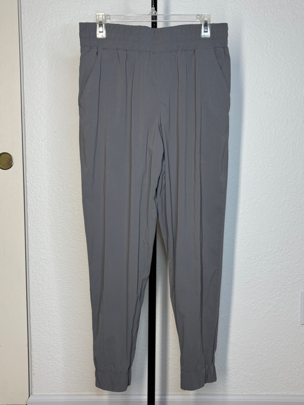Columbia Omni-Shade Nylon Elastic-Waist Drawstring Pull-On Jogger Pant Gray Lg